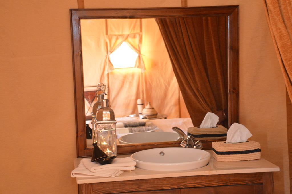 Erg Chegaga Luxury Lodge M'Hamid Room photo